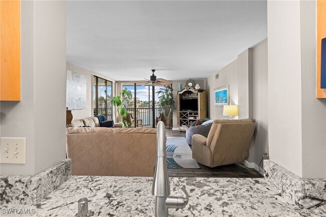 Building Photo - 10420 Gulf Shore Dr Unit 121