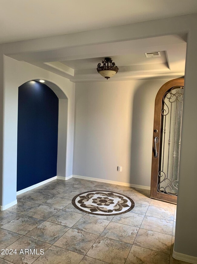 Photo - 2219 E Wisteria Dr