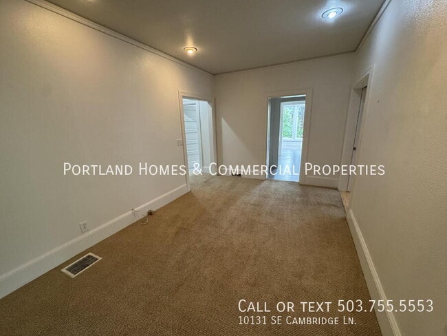 Photo - 10131 SE Cambridge Ln