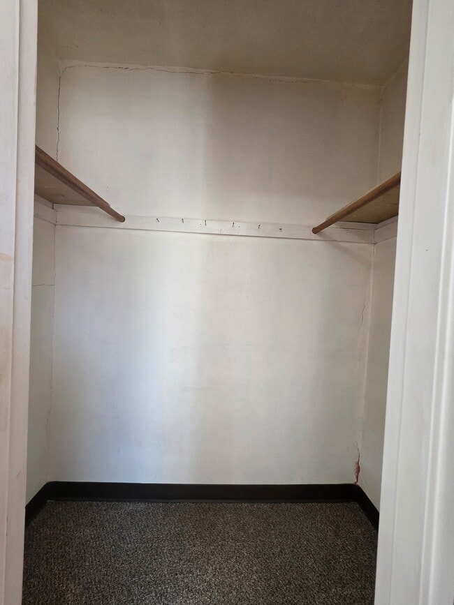 Photo - 702 8th Ave N