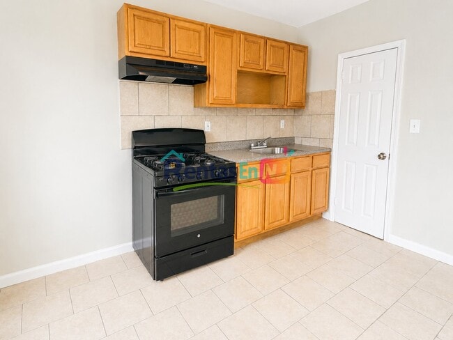 Photo - 76 N 9th St Unidad 14