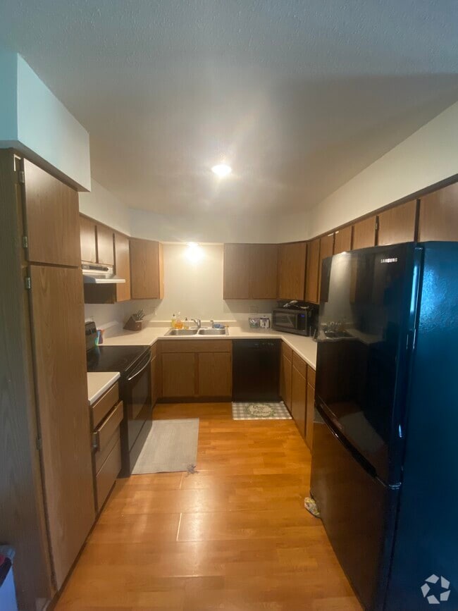 Building Photo - 1008 Dano Cir Unit 3 Rental