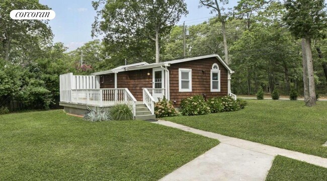 Photo - 61 Squires Ave