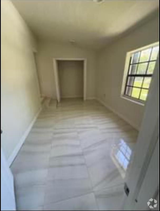 Building Photo - 7573 NW 12th Ct Rental