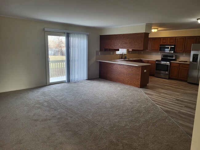 Photo - 11737 21 Mile Rd