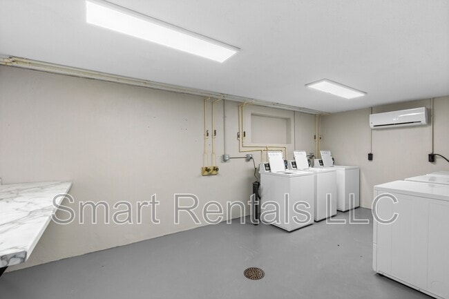 Photo - 3021 Pestalozzi St