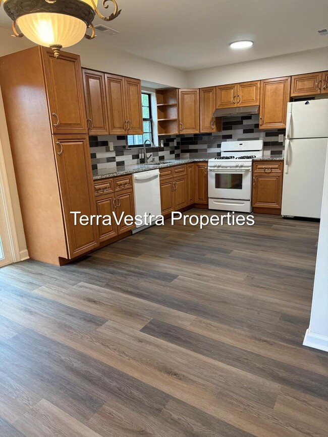 Building Photo - 2853-2855 Erial Road Unit 2855 Erial Road