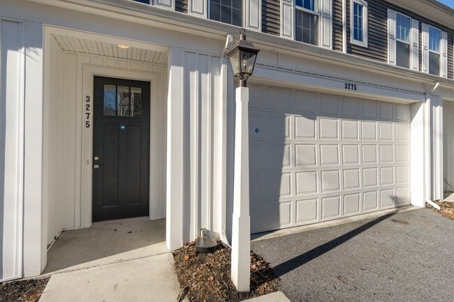 Photo - 3275 Katie Wy