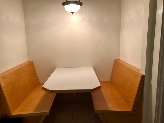 Dining room - 4843 Stewart Ave