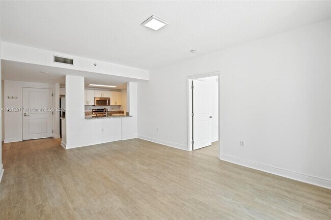 Photo - 1250 S Miami Ave Unidad 1704