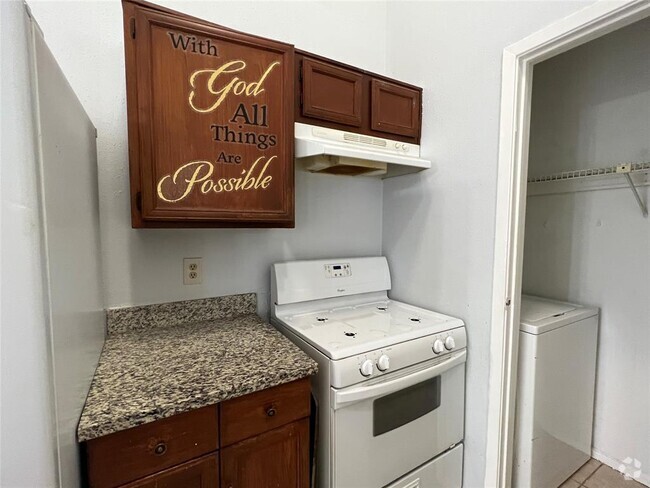 Building Photo - 5125 Beaver Hollow Dr Rental