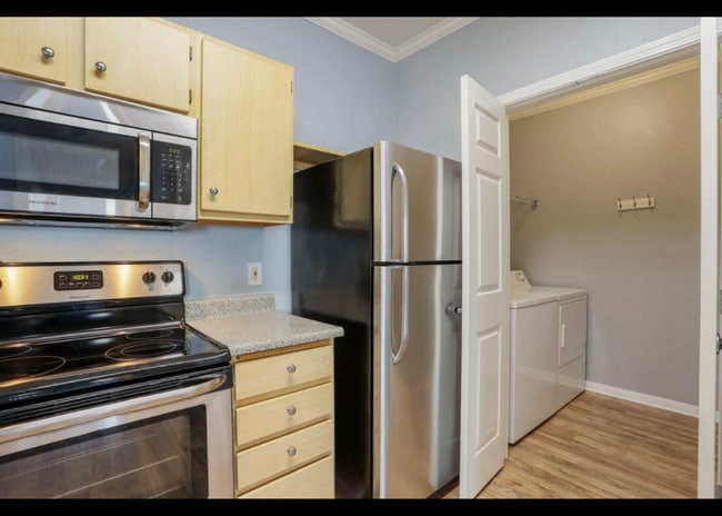 Photo - 701 Gibson Dr