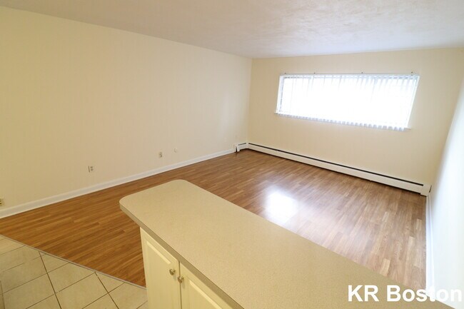 Photo - 71 Gardner St Unit 6