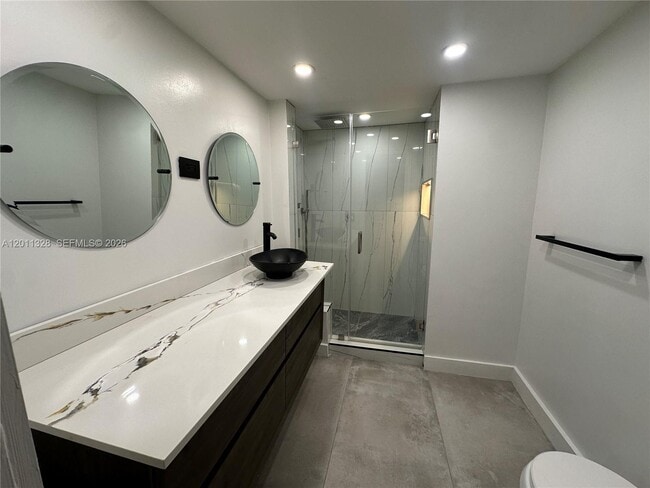 Building Photo - 4215 N University Dr Unit 101