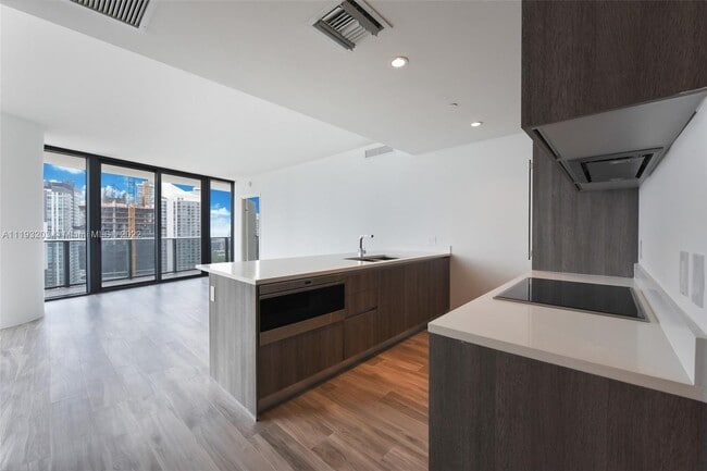 Building Photo - 801 S Miami Ave Unit 3204