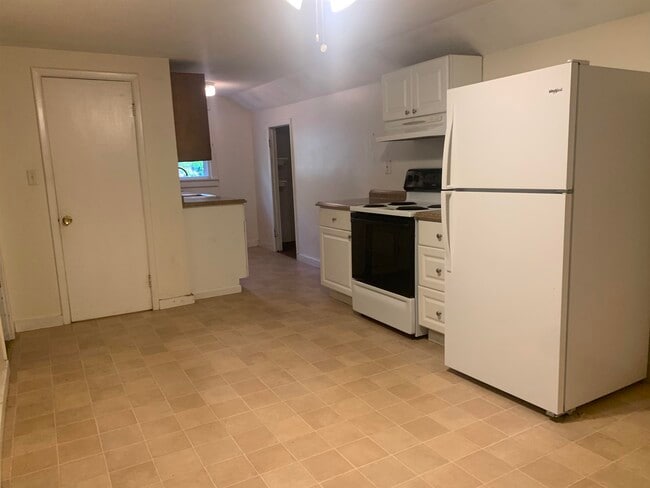 Photo - 354 Main St Unit 8