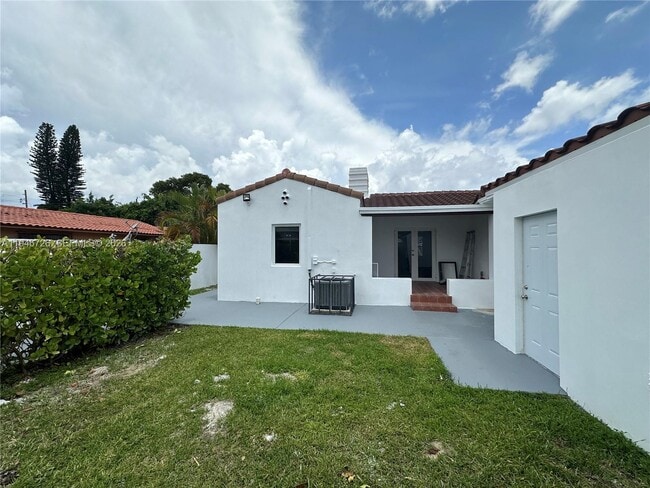 Photo - 1436 SW 21st St Unit 1