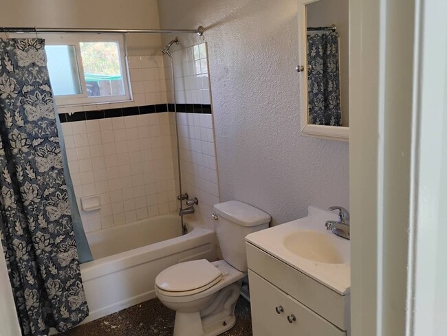 Photo - 3651 E Turner Ave