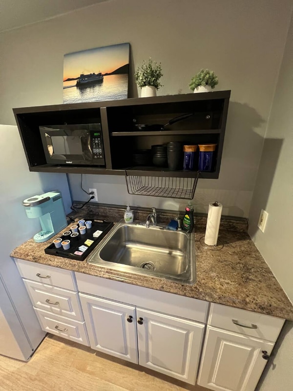 Photo - 2504 Bridgeport Way W Unidad Studio C