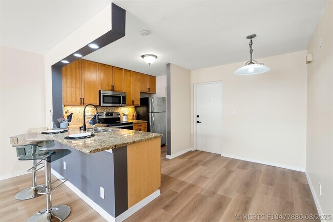 Photo - 2420 SE 17th St Unit 3070C