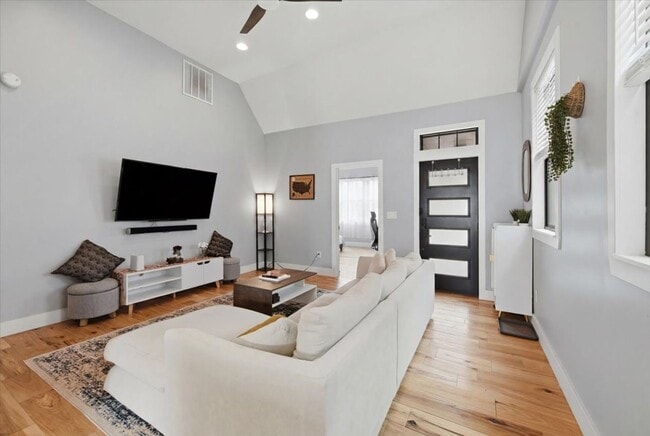 Photo - 1605 English Ave