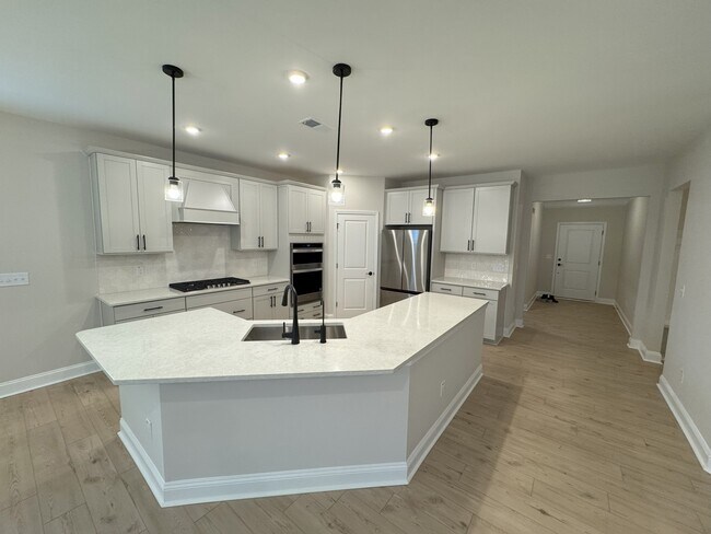 Photo - 103 Highpointe Dr