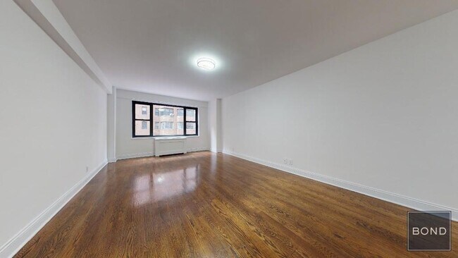 Building Photo - 405 E 56th St Unit 3L Rental