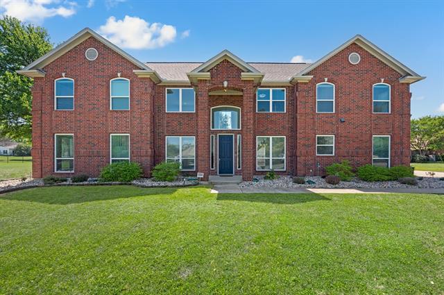 Building Photo - 907 Mission Dr