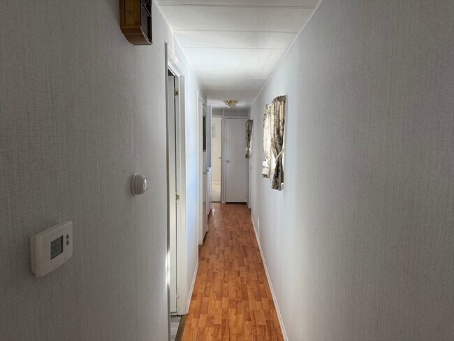 Photo - 100 Phelps St