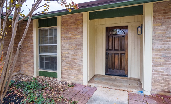 Photo - 8806 Thatch Dr