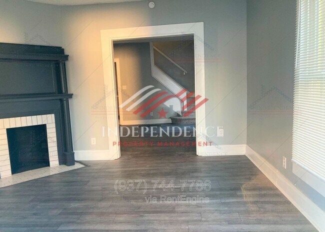 Photo - 419 Alberta St