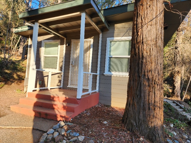 Building Photo - 16619 Old Stagecoach Rd