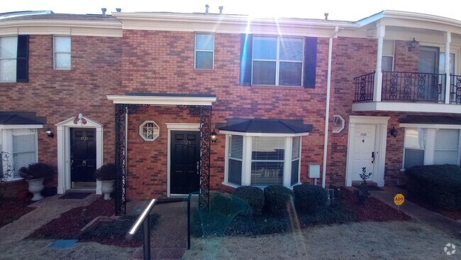 Building Photo - 2 bedroom 2.5 bath Cond in Reston Place Rental
