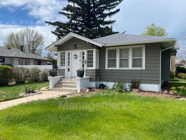 Photo - 220 E 29th St House