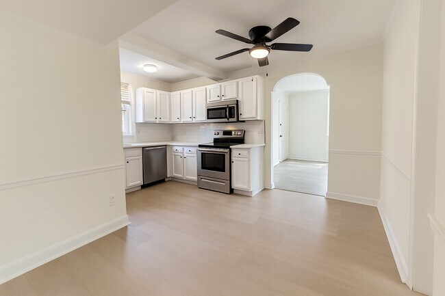 Photo - 658 Childs Ave