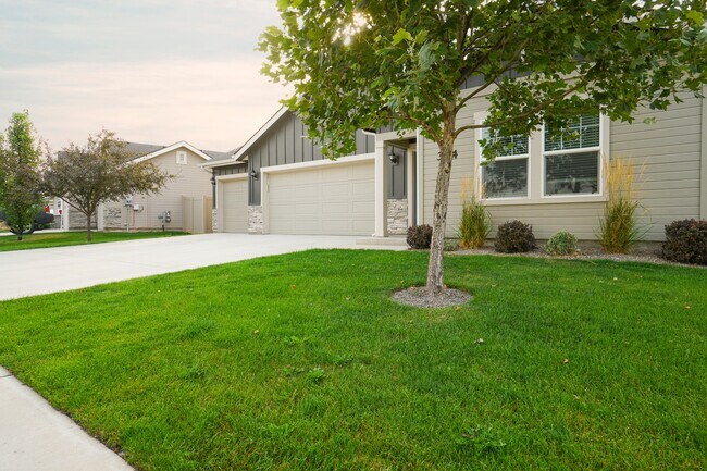Photo - 3154 N Greengate Wy