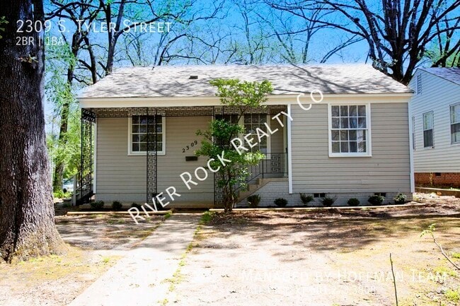 Building Photo - 2309 S Tyler St