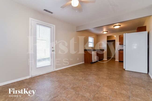 Photo - 8016 Grove Berry Way