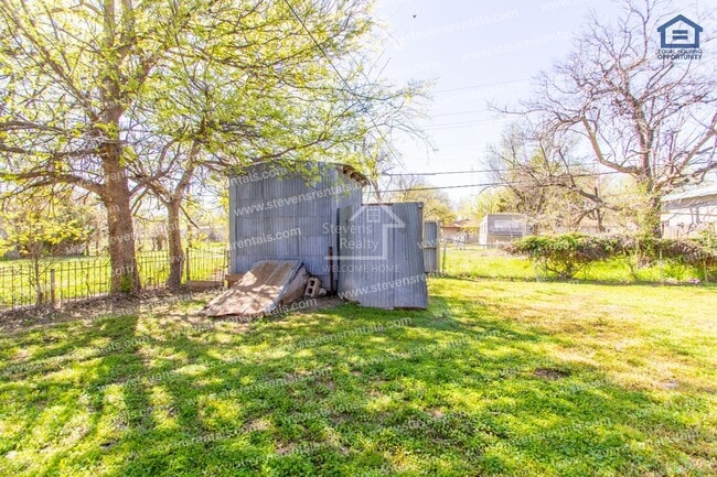 Photo - 1308 NW Williams Ave