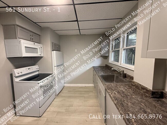 Photo - 561 Sunbury St Unit 1