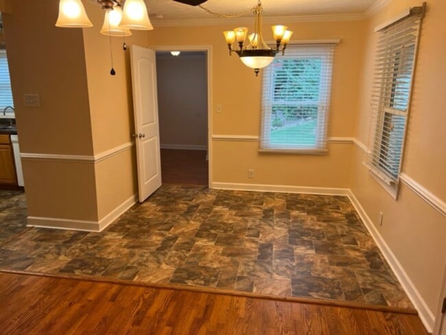 Photo - Maryville 37803 - Upstairs only - 4 & 1.5...