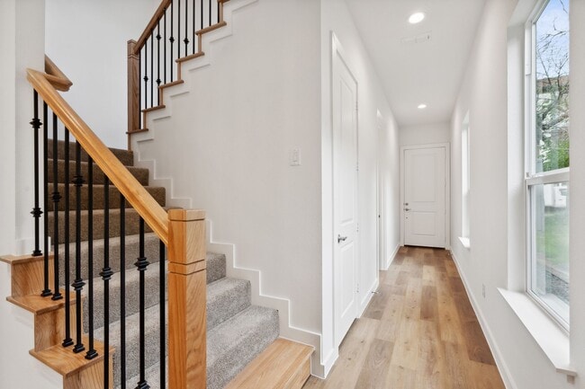 Photo - 237 Athenia Dr