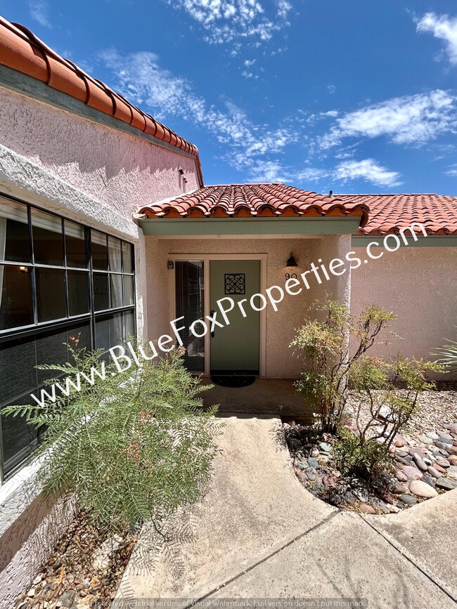 Building Photo - 6490 N Tierra De Las Catalinas Unit 90 Rental