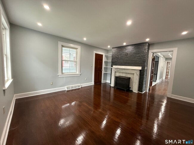 Photo - 30 Hadley St