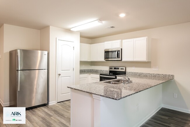 173 Queens Cir