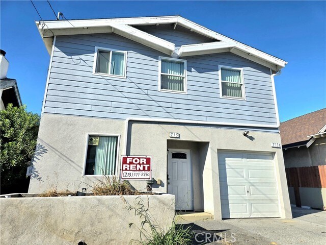 Building Photo - 715 W 58th St