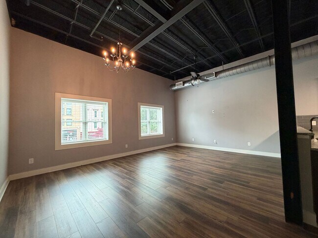 Photo - 425 Broad St Unit Apt. B