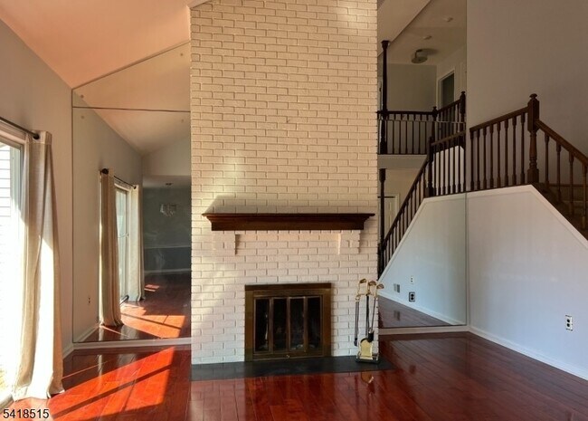 Photo - 64 Goldfinch Dr