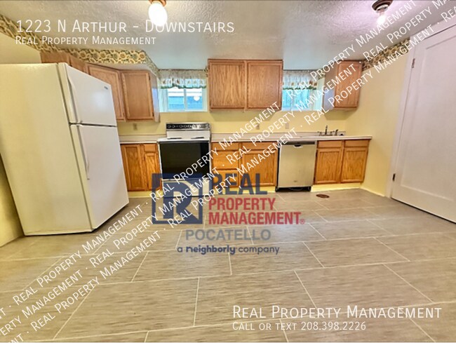 Photo - 1223 N Arthur-Downstairs Unit Downstairs
