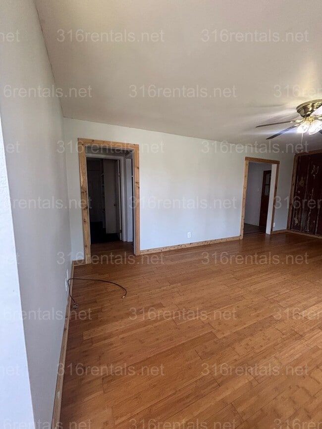 Photo - 3 bed 1 bath house available NOW!
